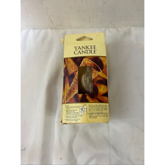 Yankee Candle Electric Home Fragrance French Vanilla  plug in new - Picture 4 of 6